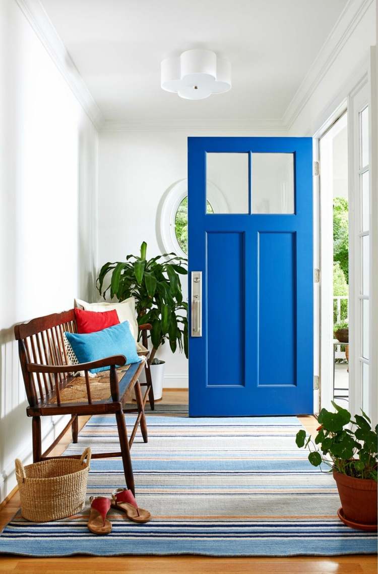 Årets färg 2020: Måla dörren i blått