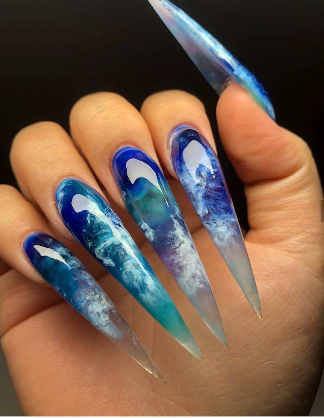 Jelly Nails gör det själv stilett naglar himmelblå nagellack sommar nageltrender