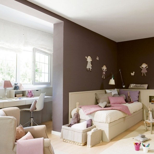 färgdesign i barnrummet-exempel-tjej-grädde-choklad-brun-rosa