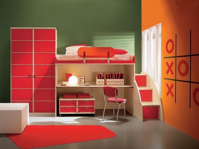 färgdesign-barnrum-pojke-olivgrön-orange-vägg-färger-röda-möbler