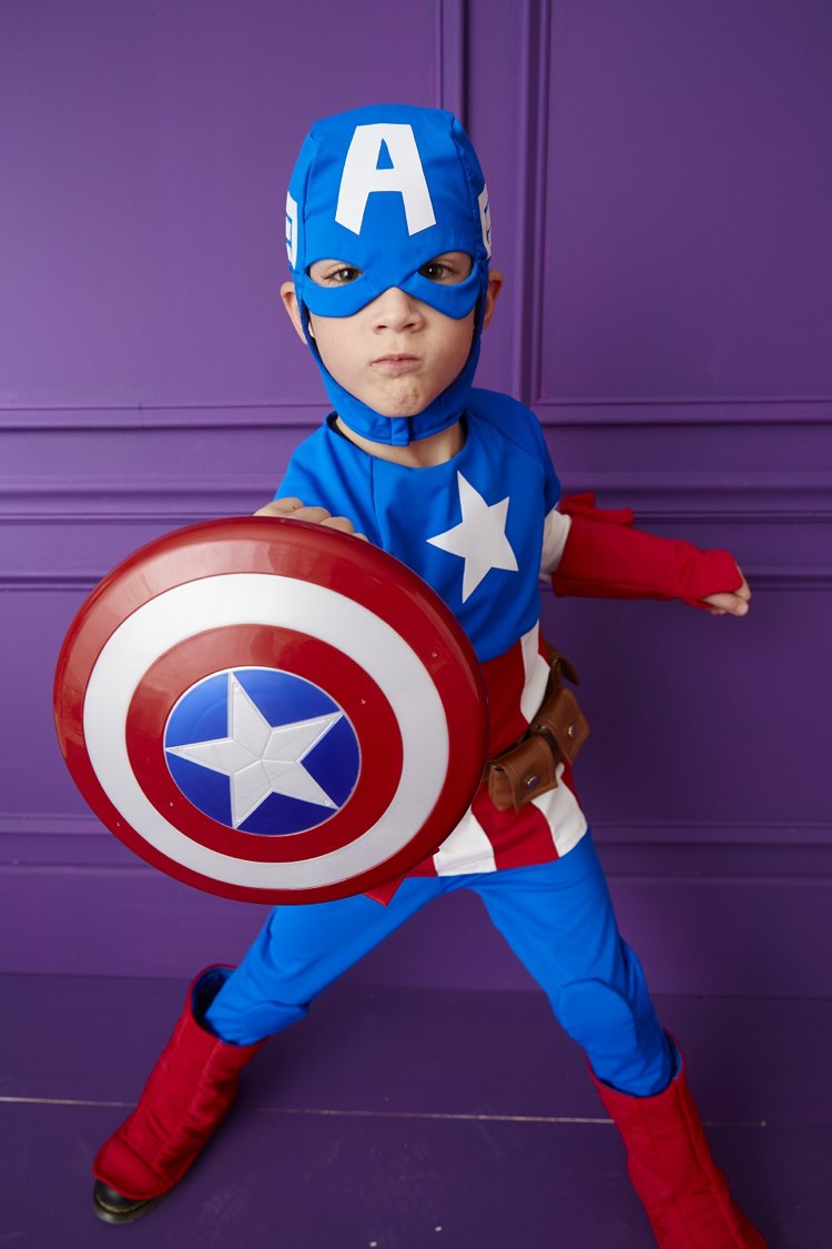 Komiska dräkter gör dig själv som Captain America klä upp idéer