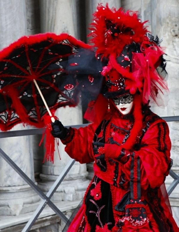 inspirerade dräkter maskerar kvinnor parasoll