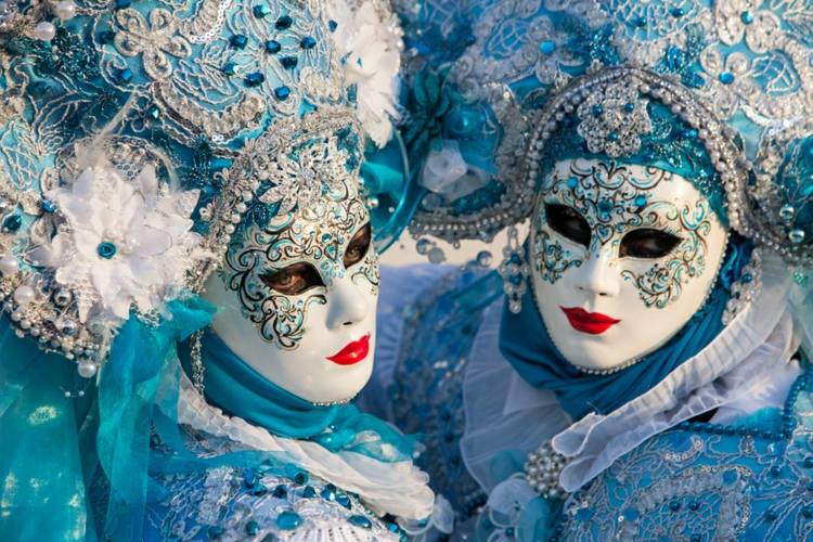 karneval-kostymer-för-kvinnor-vinter-temamasker-blå-vit