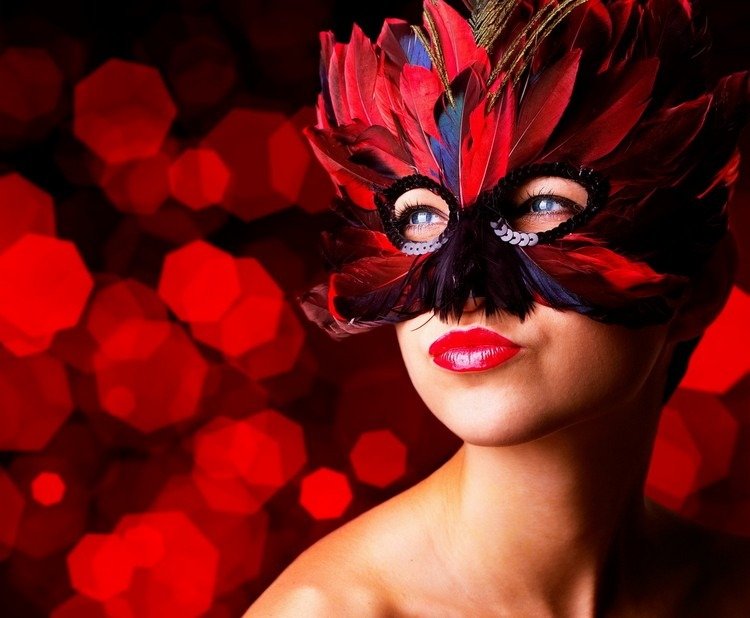 Mardi Gras-kvinnor-karneval-Venedig-inspirerad-mask
