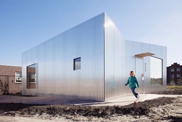 Arkitekthus-fasad-aluminium-glans-renovering-lösning-återvinningsbar
