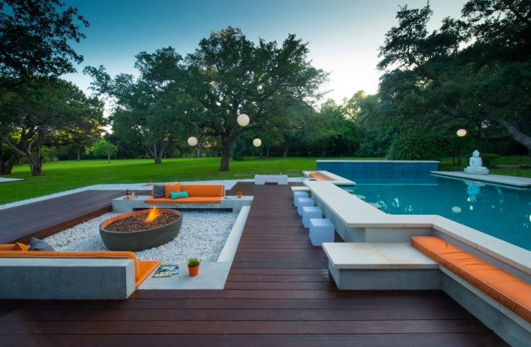 feng-shui-trädgård design-pool-uteplats-öppen spis-orange-sittdyna-accenter