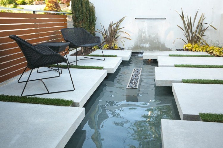 feng-shui-trädgård-design-damm-vattenfall-flytande-betong-plattor