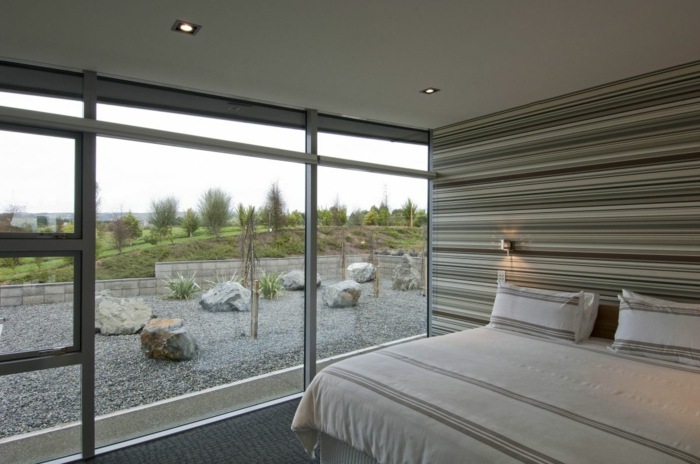 underbart-sovrum-med-grå-nyanser