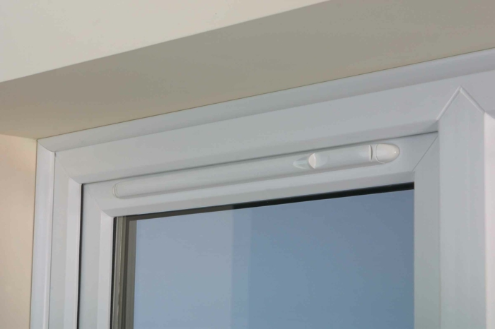 fönsterfläkt ventilation pvc vit profil