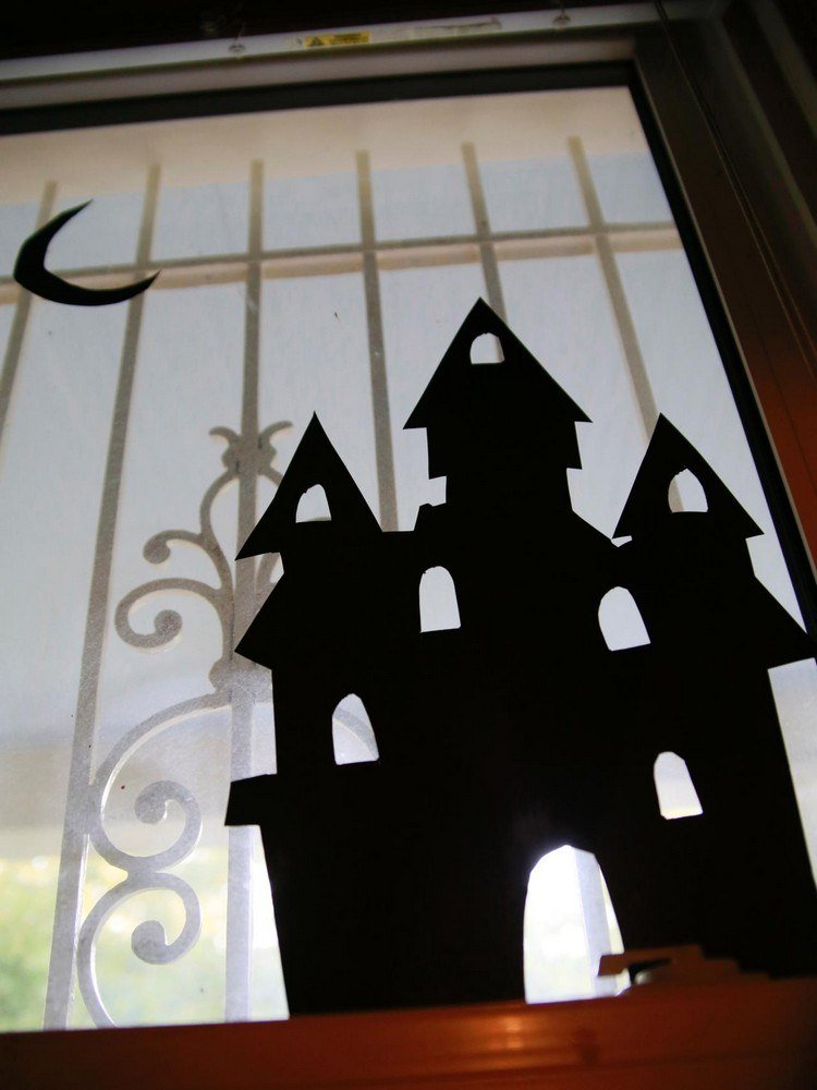 fönster-dekoration-halloween-fönster-bilder-gör-själv-slott-spotta hus