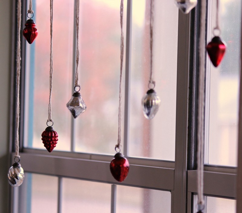 Fönsterdekoration-jul-krans-jul-dekorationer-lägg på