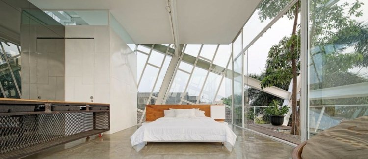 fönster-fronter-och-metall-trappor-rum-minimalistisk-hus-design