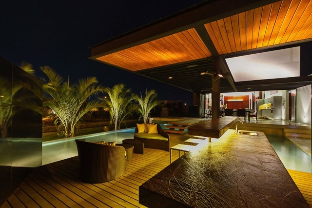 Rottingstolar terrassgolv palmer pool