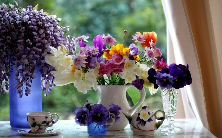 bord-dekoration-påsk-vår-blommor-porslin-kruka-te-set