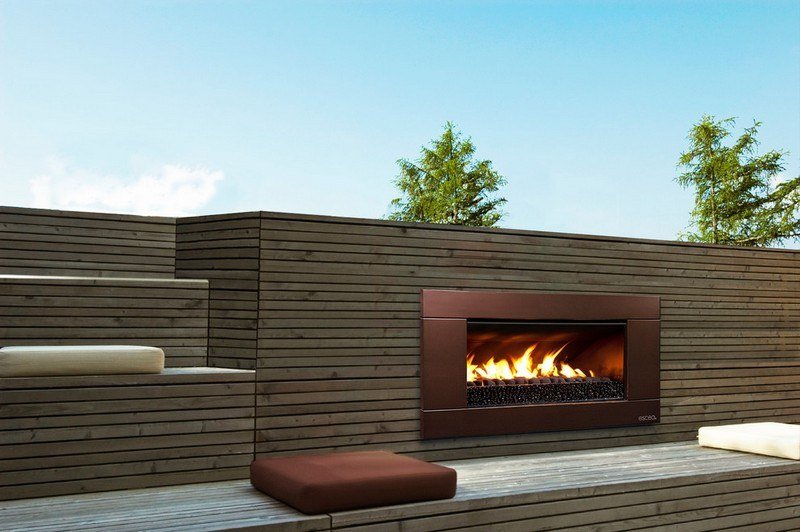 Eldskål-trädgårdspis-trä-metall-sits-terrass-vertikal-design