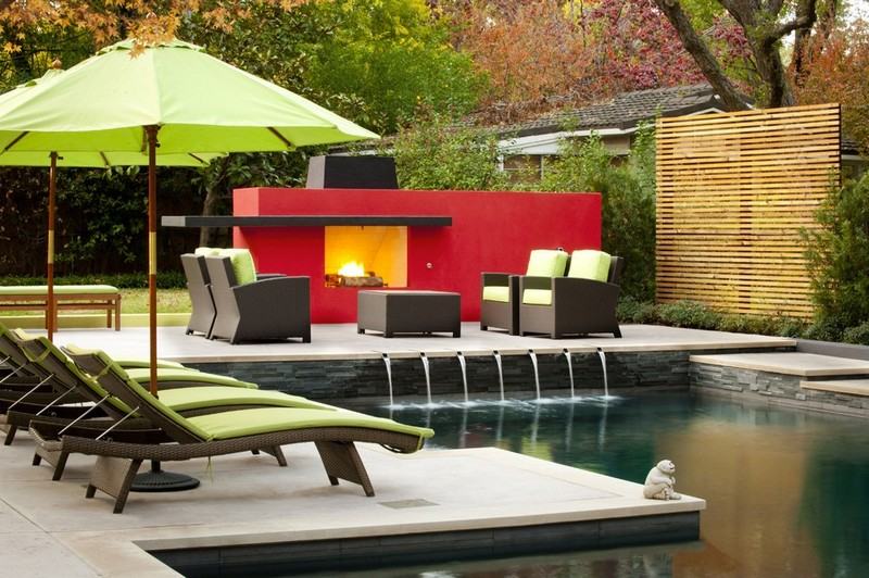 Eldskål-trädgårdspis-pool-trästaket-betong-bygg det själv