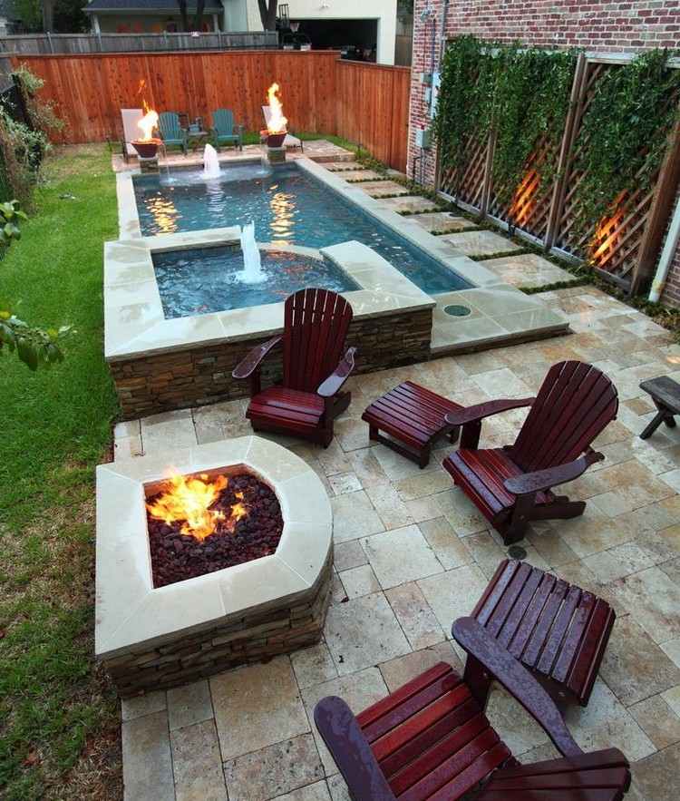 öppen spis-trädgård-natursten-plattor-adirondack-stolar-pool