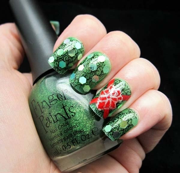 glamorösa-idéer-nagelkonst-design-jul-paljetter-gran-grön