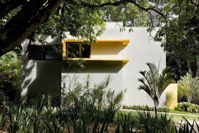 Arkitekt house-brazil cobogo-ney lima vita fasad raka linjer