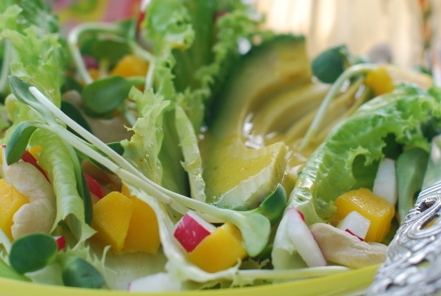 Förbered sallad hallon päron avokado vara hälsosammare