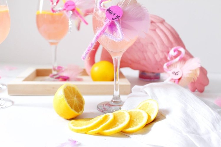 flamingo dekoration idé tinker cocktail plats kort