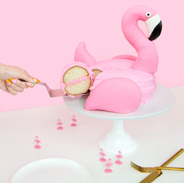 flamingo dekoration idé tårta födelsedag