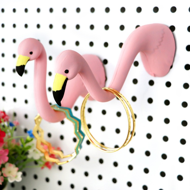 Flamingo dekorationsgips av paris får smycken att stå själv