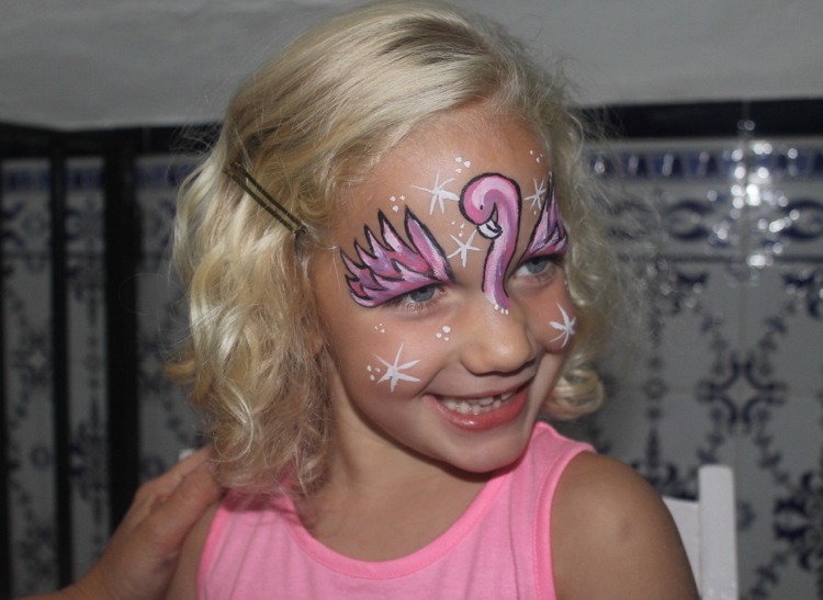Ansiktsmålning flamingo rosa tjejer karneval