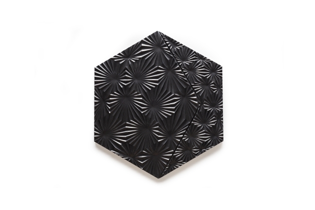 Burst-3d-brick-design-hexagon-wall-tile-black