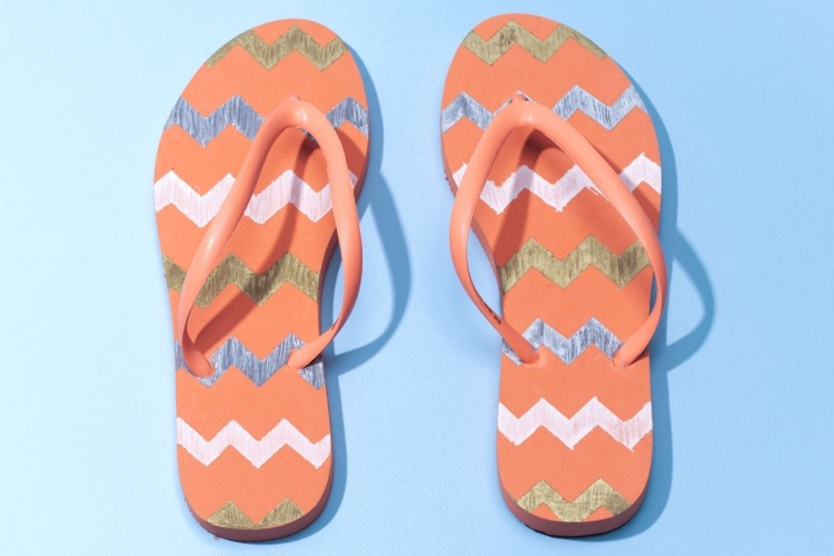 flip-flops-spice-up-chevron-mönster-sulor-målning