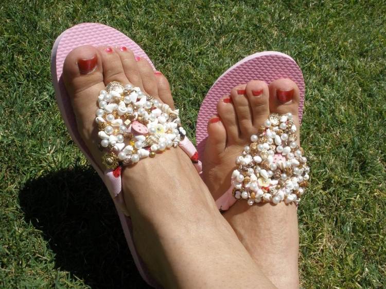 pärla-flip-flops-dekorera själv