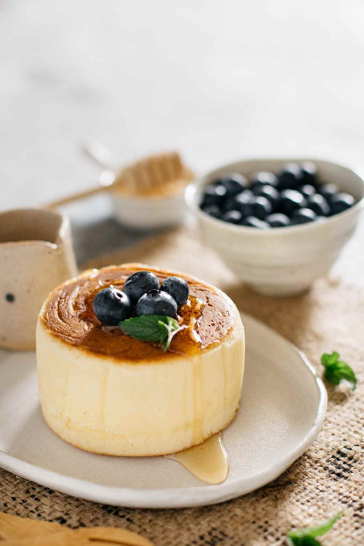 Japansk souffelpannkaka recept blåbär honung frukost hälsosam