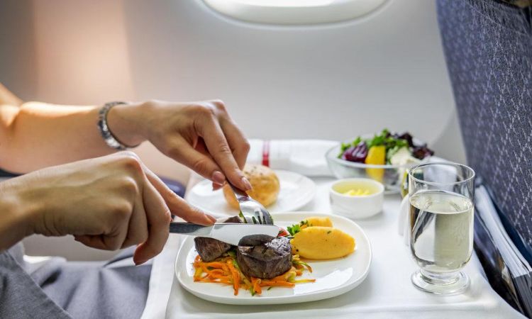 Att övervinna rädslan för att flyga tips råd flygresor fobi hjälpa mat mat drycker mot stress