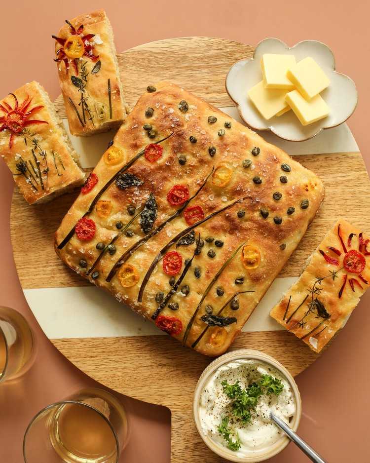 Flatbröd med grönsaker recept Foccacia Garden Trend