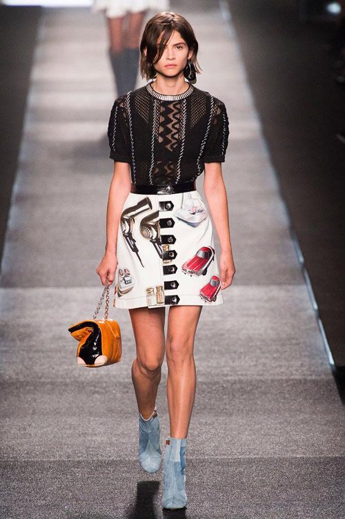 vår-sommar-2015-louis-vuitton-kort kjol-intressant-mönster