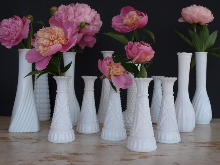 blomma-dekoration-vår-pioner-individuella-porslin-vaser