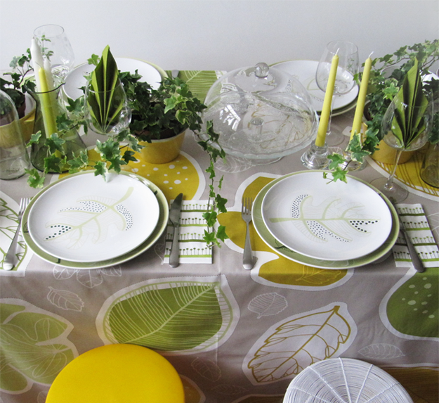 bordsdekoration påsk grön gul vår välkommen het murgröna mönster duk
