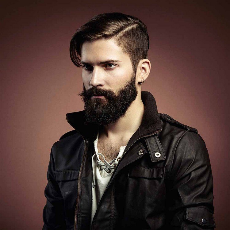 frisyr-trender-män-skägg-sidecut-sida parting-straight-styled-hår