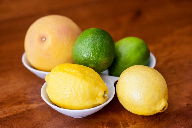 Gör tips om vård av citronsaft, citronsaft och citrusfrukt
