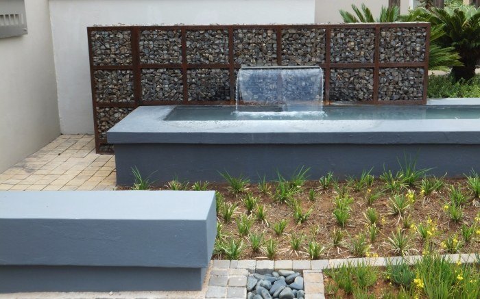 modern-gabion staket-stål galler-rost-look-trädgård design-idéer