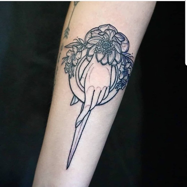 Game Of Thrones tatueringshand av drottningblommor