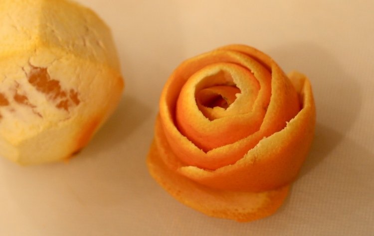 Garnera-dekorera-mat-frukt-apelsin-skål-blomma-tårta-dessert-dekoration