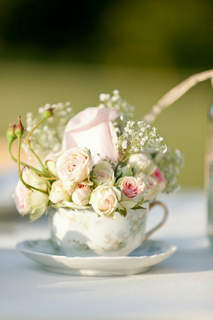 trädgård brud fest rosor kopp vas elegant vit
