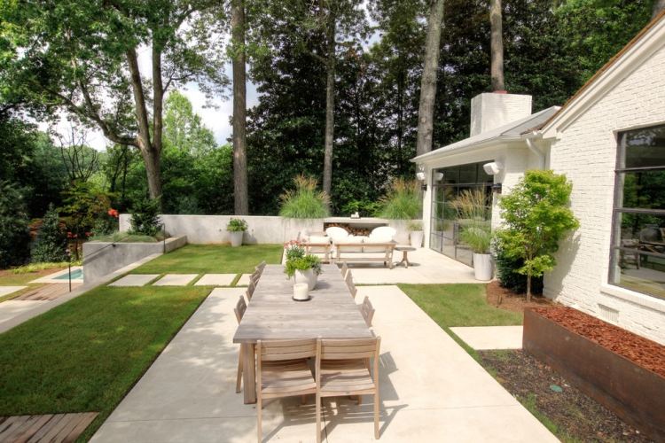 trädgård-terrass-golv-terrass plattor-grädde-färg-trä-matsal möbler