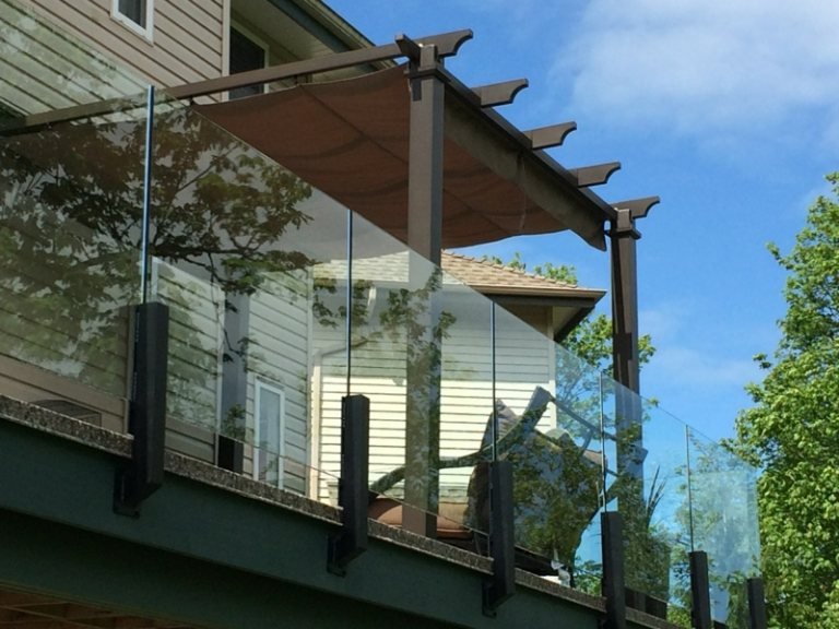 trädgård och balkong vindskydd glasräcke takbeläggning pergola