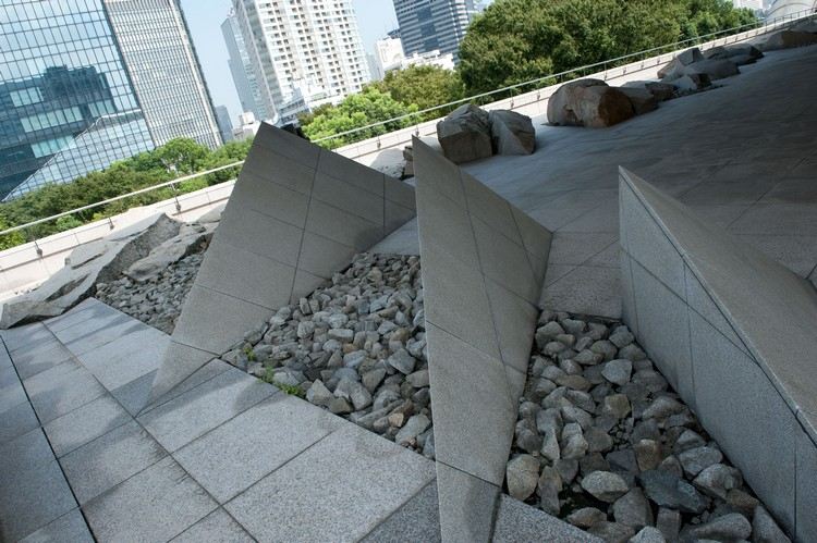 Kanadas ambassad i Tokyo Trädgårdsskötsel och landskapsarkitektur med stenar