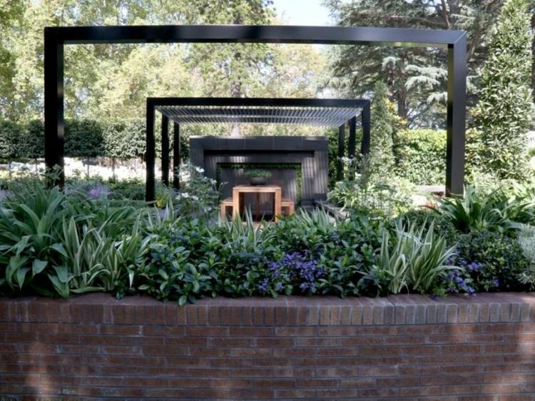 trädgård-landskapsarkitektur-tegel-upphöjda säng-balkar-svart
