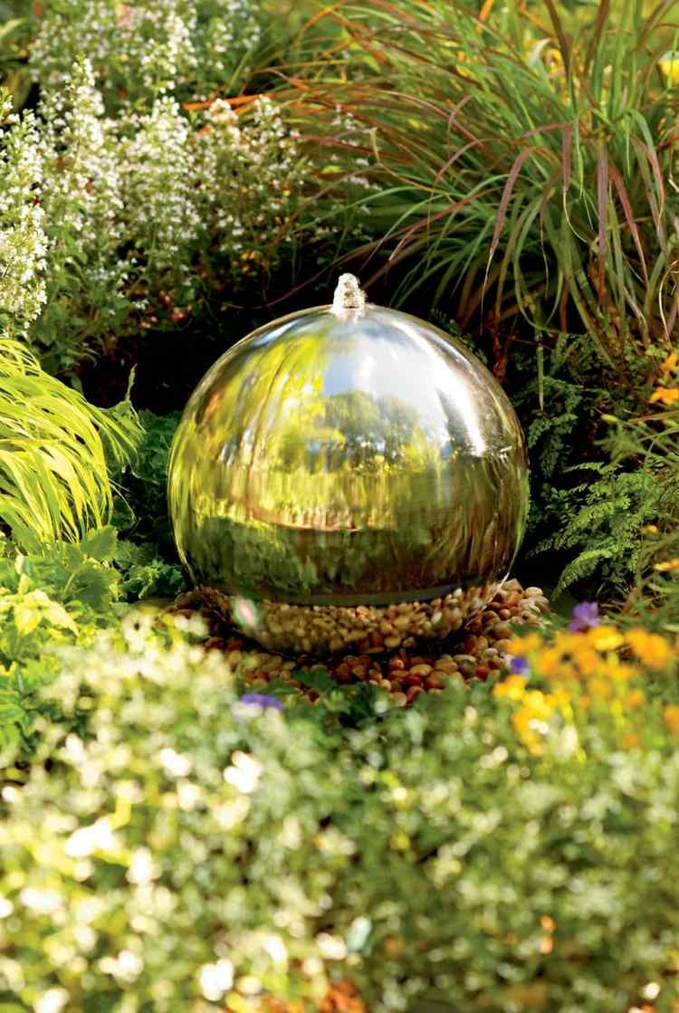 trädgård fontän gjord av rostfritt stål boll-fontän-trädgård-modern