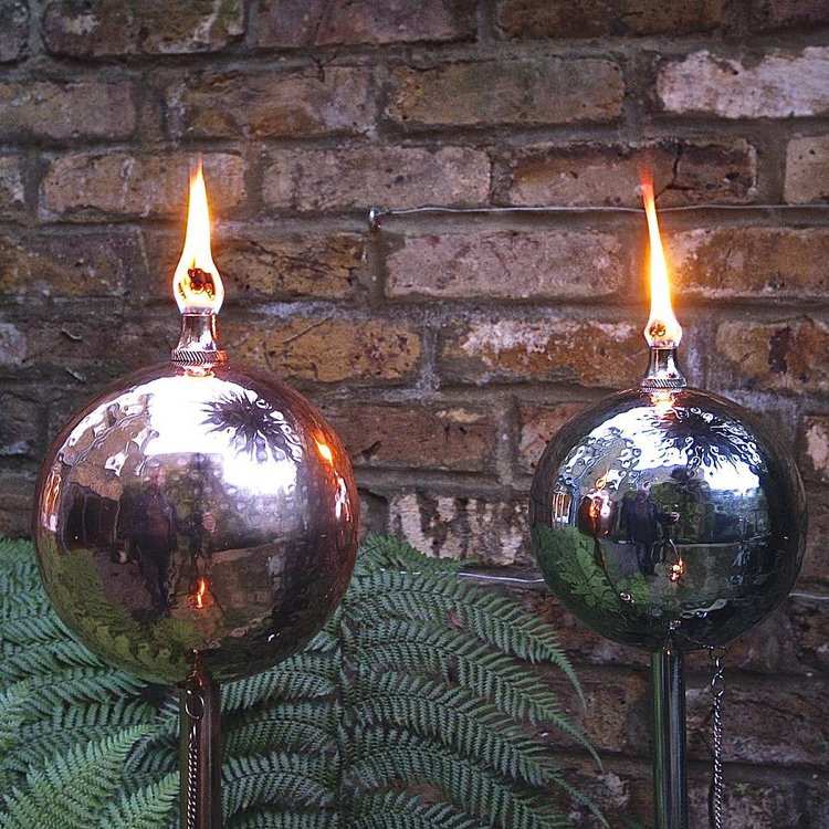 trädgård dekoration-rostfritt stål-rostfritt stål-figurer-lampor-olja-lampa-sfär-trädgård design