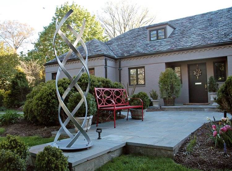 trädgård dekoration-rostfritt stål-rostfritt stål-figurer-skulptur-spiral-terrass-front trädgård-hus